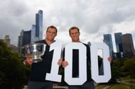  Bob Bryan and (R) Mike Bryan